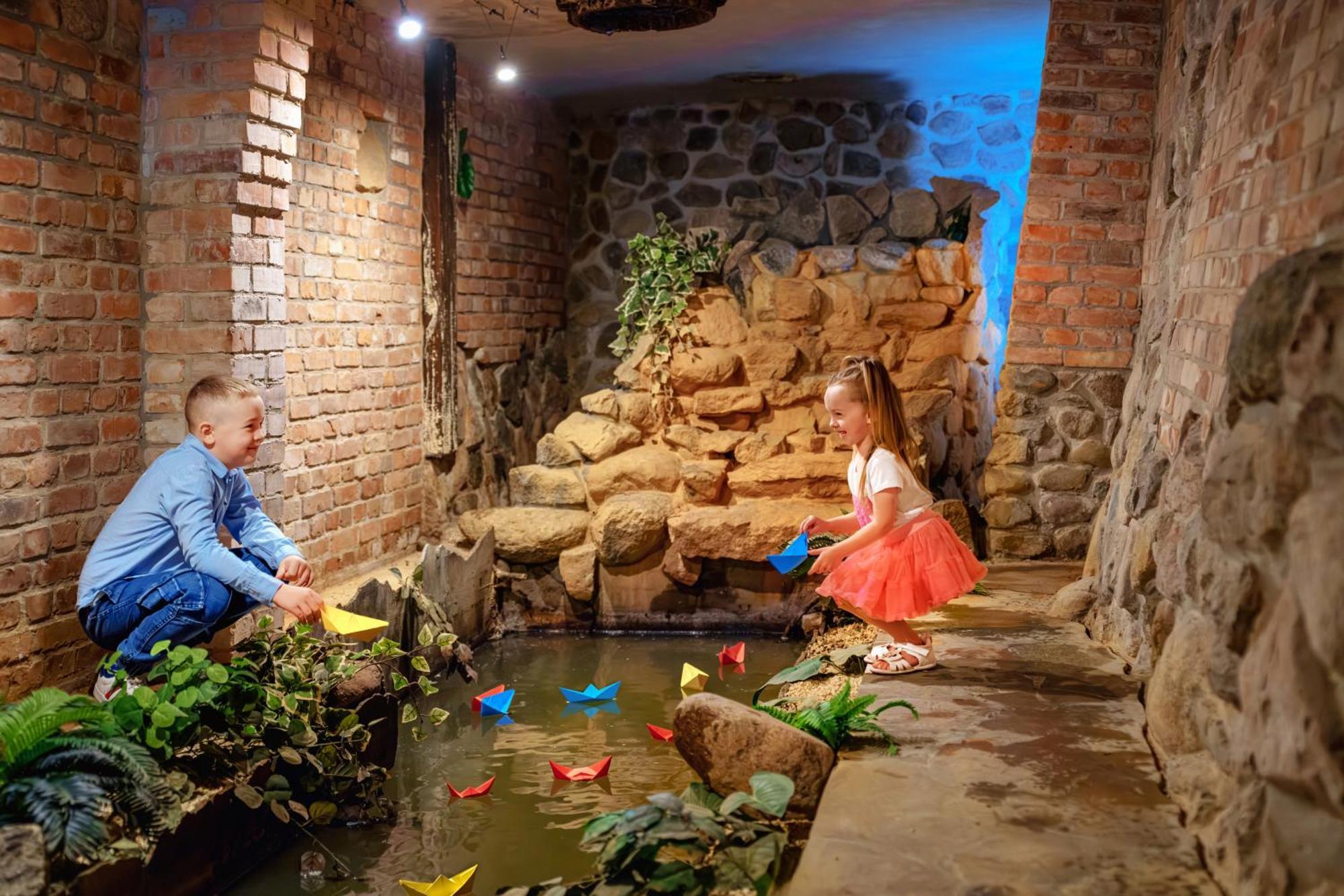 Hotel Mlyn Aqua Spa Biblioteka แอลบลอง ภายนอก รูปภาพ